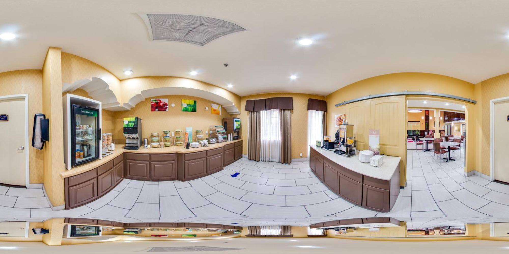 Quality Inn & Suites Airport North - Stone Oak San Antonio Bagian luar foto