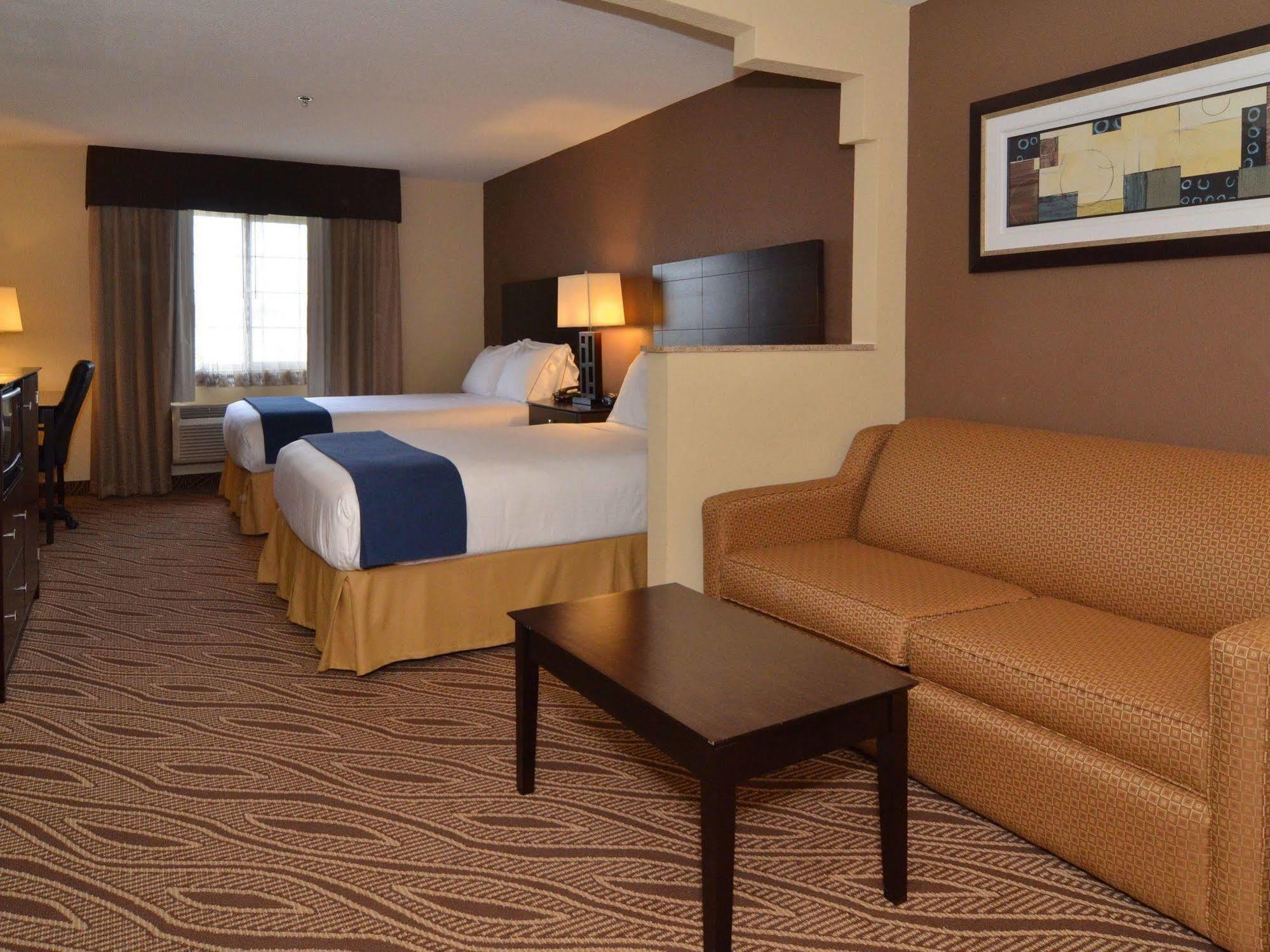 Quality Inn & Suites Airport North - Stone Oak San Antonio Bagian luar foto